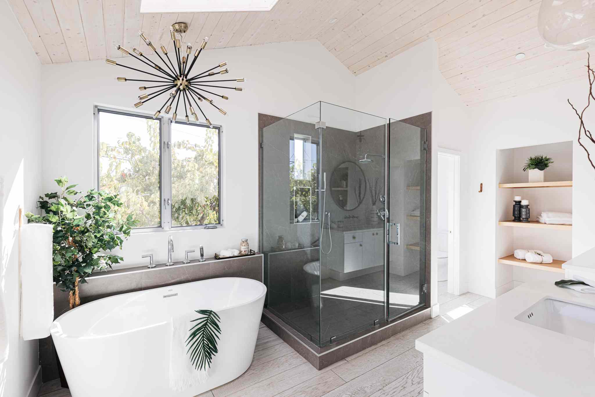Creating a Spa-Like Retreat at Home: Transforming Your Bathroom with Modern Bath Solutions 25 Creating a Spa-Like Retreat at Home: Transforming Your Bathroom with Modern Bath Solutions