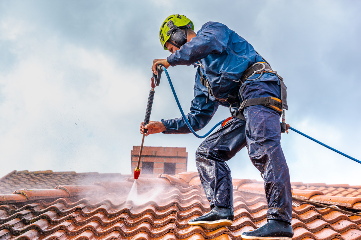 How Roof Cleaning Can Prevent Costly Repairs 26 How Roof Cleaning Can Prevent Costly Repairs