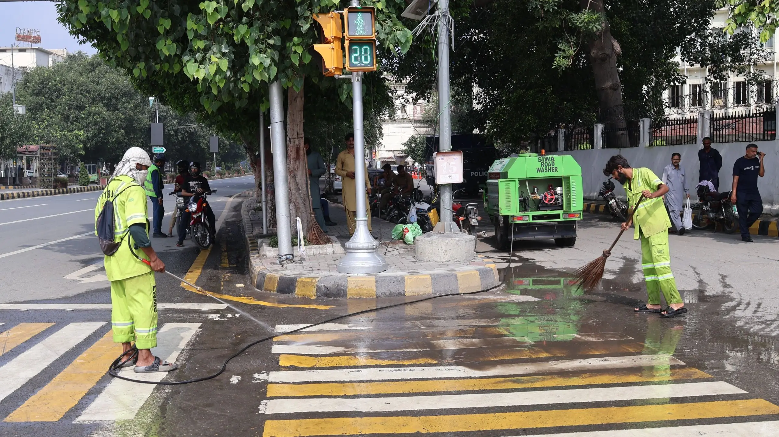 Innovative Approaches to Urban Cleanliness and Street Maintenance